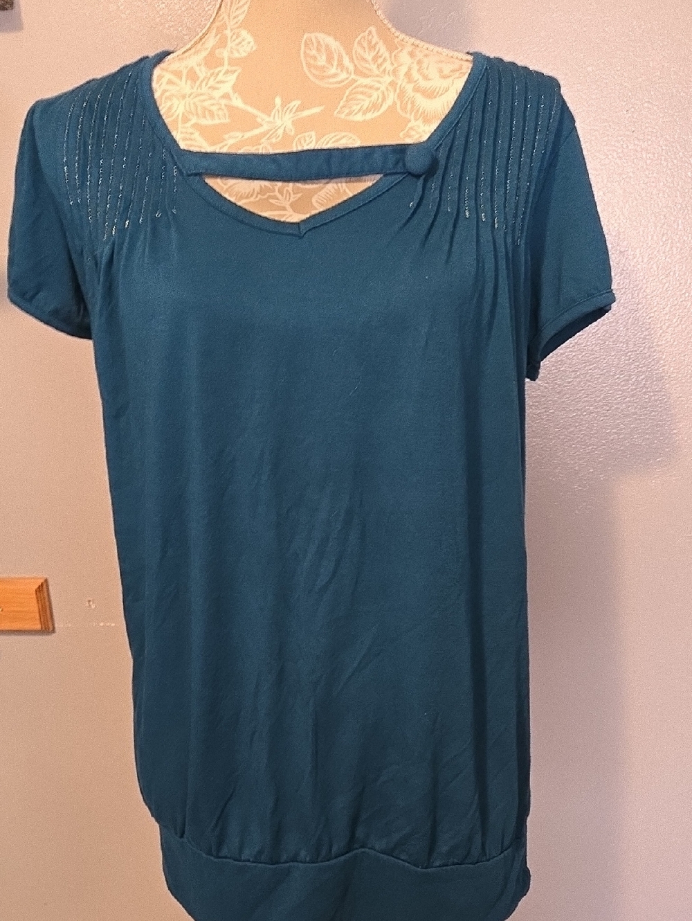 Women’s Teal Short-Sleeve Tee with Decorative Neck Strap